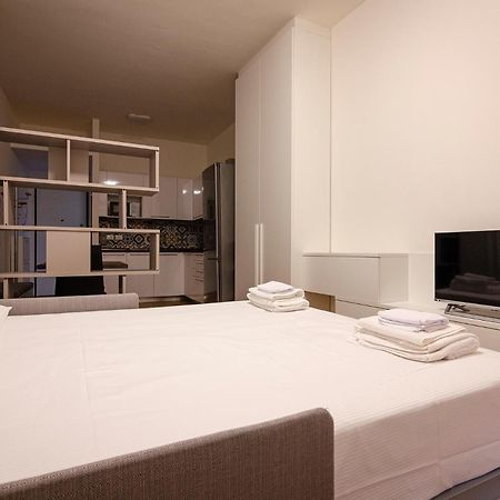 Ugo Bassi Lux Apartment Bolonha Exterior foto