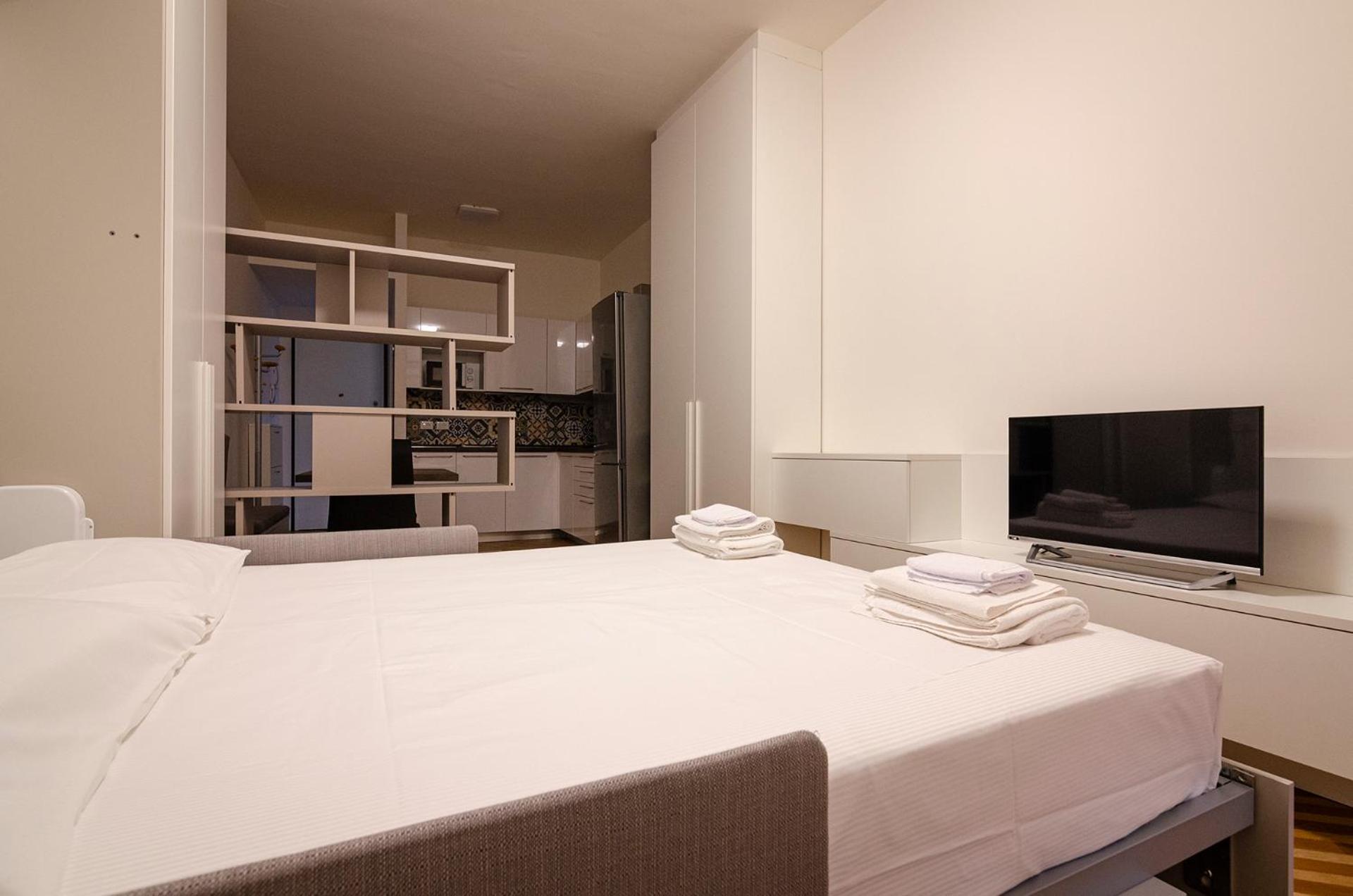 Ugo Bassi Lux Apartment Bolonha Exterior foto